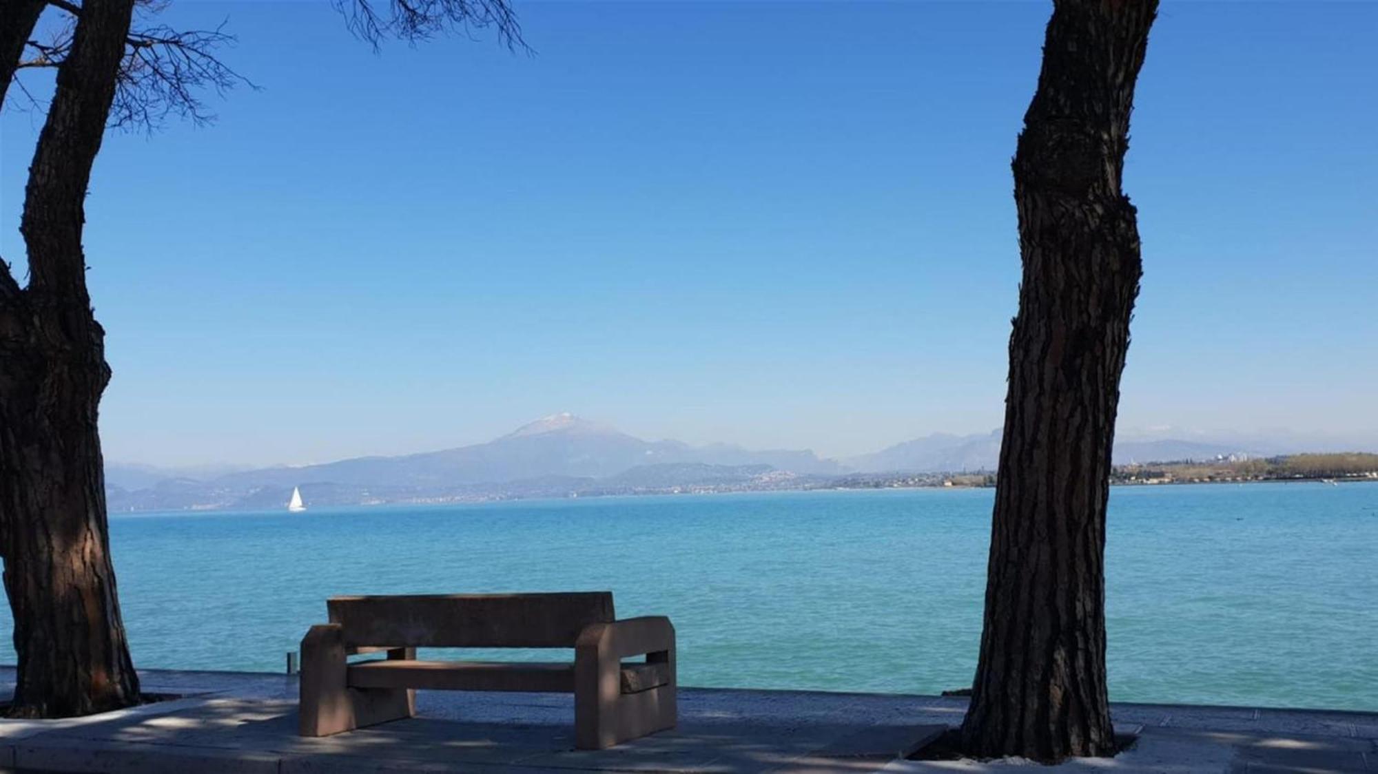 Appartamento Peschiera Peschiera del Garda Exterior foto